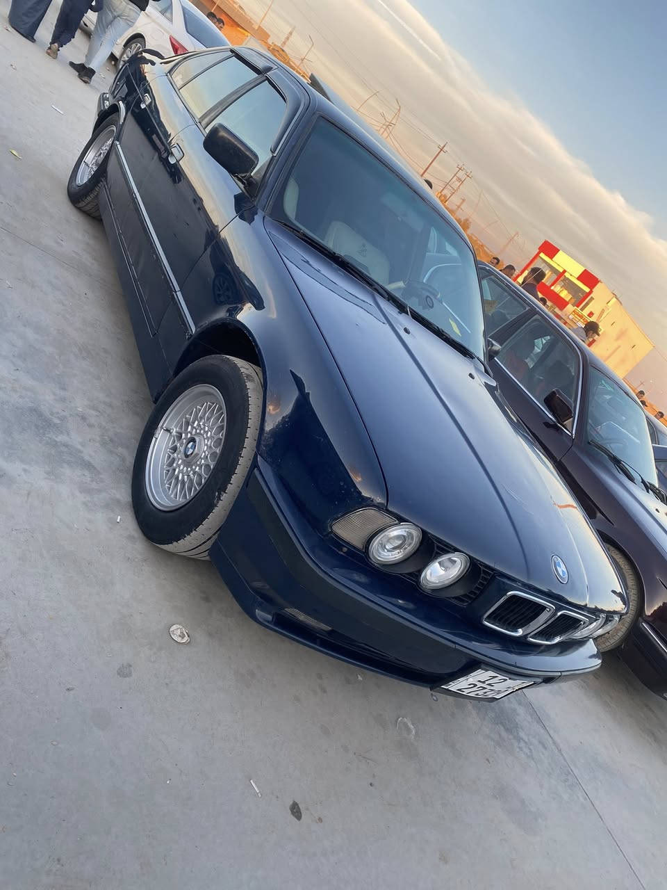 BMW موديل 1991لون حبري صبغ جماليه شرط محرك مسكركير تماتيك فتحه بل سقف قفل مركزي باوركهربائي كلشي بيها شقال تبريد وتدفئة ترهم نقد وترهم مراوس حسب القناعه رقم سيارة نينوى انكليزي الجديد مكان السياره معرض الشهيد ابو زوبع الخفاجي قرب جسر الكياره شراي السعر60اتصل وتدلل 
***********اسيا
زين ***********
