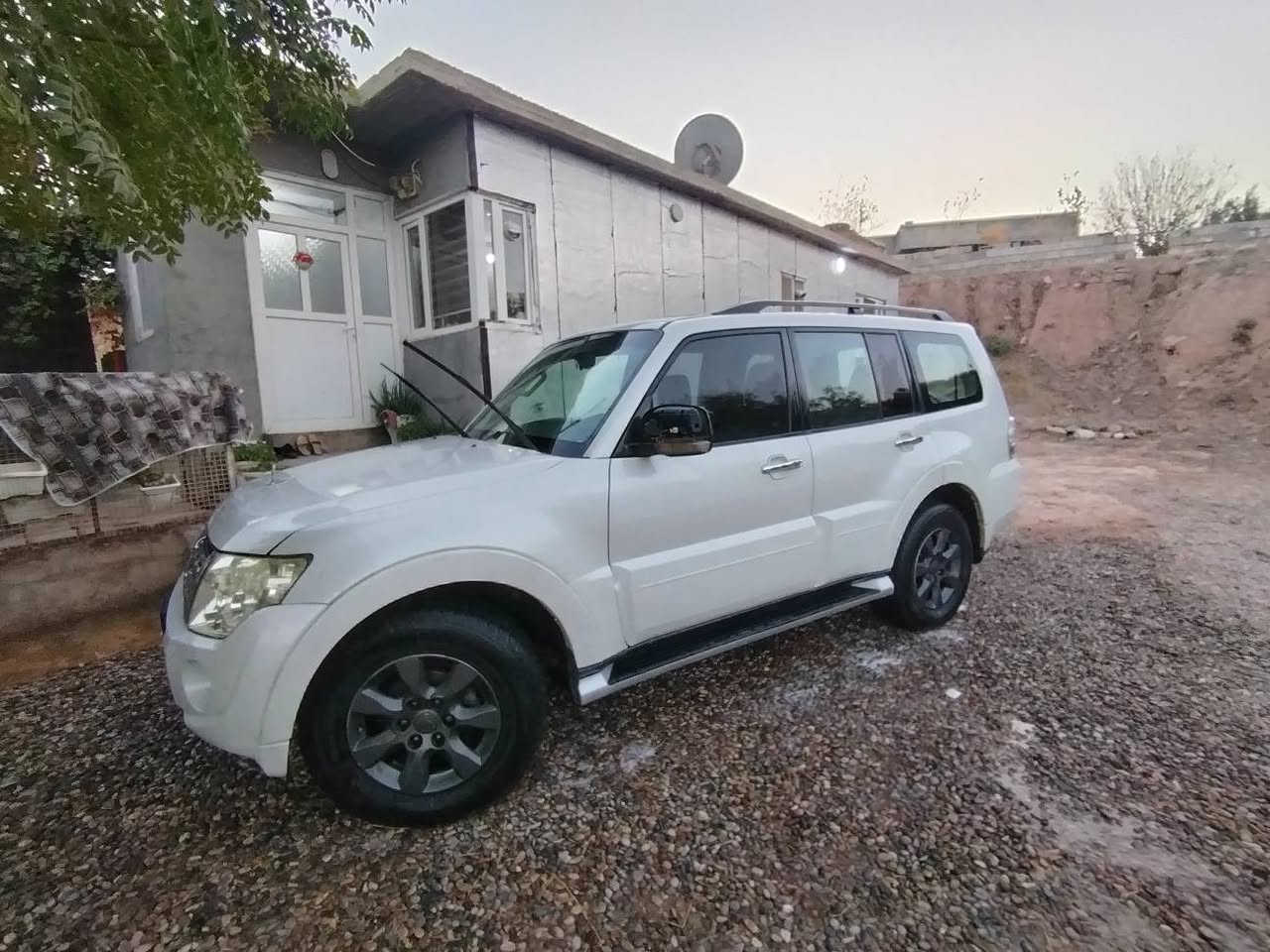 باجیرۆ مۆدیل 2014  فول فول مواسە فات  گیر مە کینە ئە کسل  تە برید هه مو گیانی بە شە رت  بی بۆیاخ پە لە یە ساردی هه یە  زۆر زۆر جوانە بیرە قە مە واتە علوج  بە شە رتی  مالی کە س نە بیت  مو سوبراوە نیە  ساخ ساخ شوین دە ربە ندیخان  *********** واتساب  ڤایبر یشی لە سە رە  سیعر 88گە لا مە عامە لە یە کم دار بنديهكان, السليمانية
