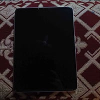 آيباد M2 • ١٢٨ • بطارية ٨٣٪