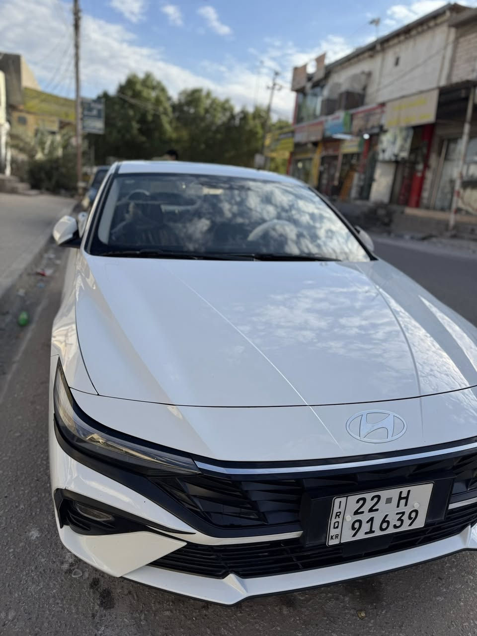 السلام عليكم
Elantra
2024 
فول مواصفات 1/1 
بصمه 
فتحة سقف 
تحكمات جهتين
حساسات خلفي 
كامرة دواره 
شاشه جبيرة 
3 انضمة قيادة 
كشنات جلد 
رقم أربيل 
مكفولة السيارة جديدة ماشية 20 
بيها فقط بارد إصبعين بالدور جاملغ خلفي 
تفاصيل اكثر ***********
مكاني النجف الأشرف
