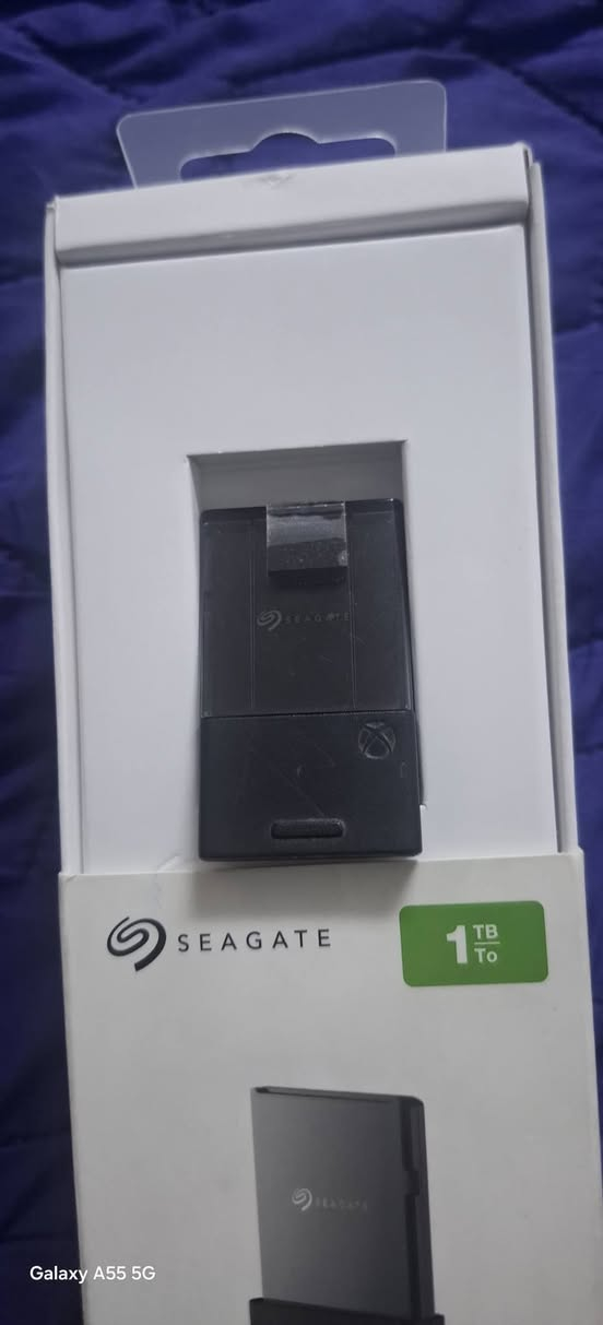 Storage expansion card for xbox series X|S 1 Tera
هارد تخزين 1 تيرا مخصص لاجهزه اكس بوكس سيريس والغني عن التعريف 

للبيع بسعر 250,000 دينار

المكان بغداد


**إذا كنت صاحب هذا الإعلان وتريد حذفه لأي سبب، رجاءا أرسل رسالة إلى الدعم الفني**