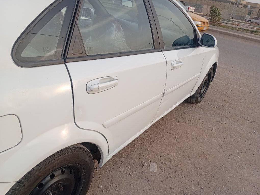 اوبترا جاهزه للاخير مكينه كير حداديه تبريدثلج. 
رقم انكليــــــــزي ذي قــار. 
بيه صبغ وضربه بالخلف ماعبره ابيع مصبوغه احزام. 
سعــــــــــرها٦٢$$. 
مكانها ناصريه. 
***********
