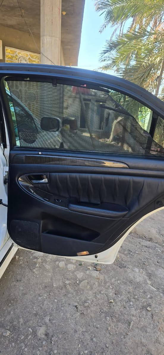 سياره كراون البيع ماجسته مديل2004 فول خمس دكم مكفوله من الحادث والصبغ رقم بصره جوبلس 8سلندر مكاني بصره ***********
