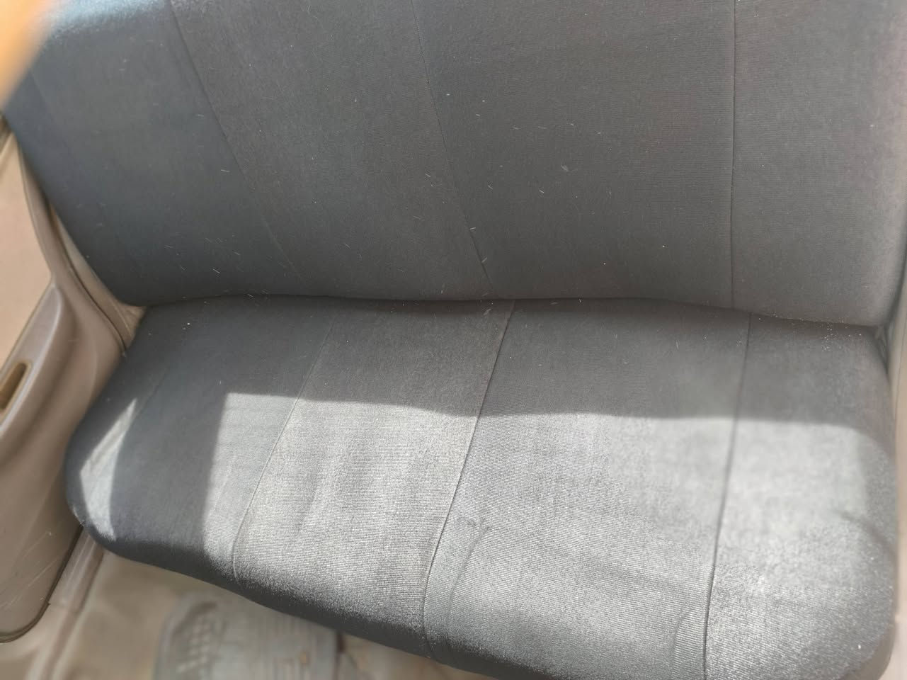 سيارة للبيع بيجو 405  سياره موجود بكركوك
ج جديد لايت زينون دوشمه جديده تايرات نص عمر چاملخ خلفي سكن بيها ضربة هيئة مطلوبه ينزل من السعر مابيها غرامات السعر25 ورقه وبيها مجال والسيارة بأسمي بي كوبون بنزين
العنوان كركوك () رقم تلفوني ***********
