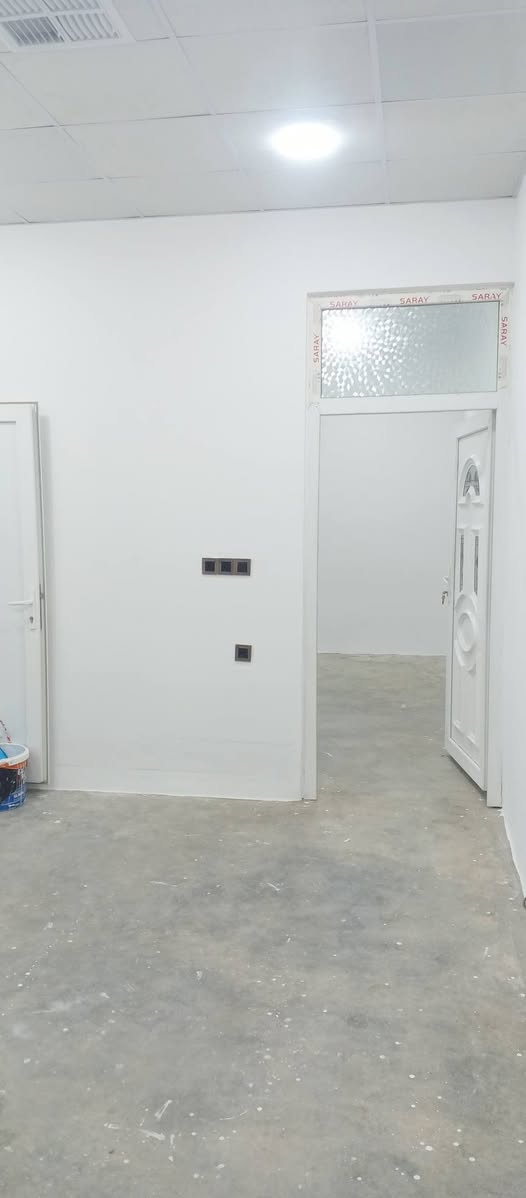 خانو 100متری بۆفرشتن پێک هاتووە لەژوورێ خەو میوان
متبەق سحیات گەراج سەیارە  عنوان کرکوک پنجاعلی نزیک
کۆمیتەی جواردە سعری‌ گونجاوە 32 ملێنو مجال 
***********
