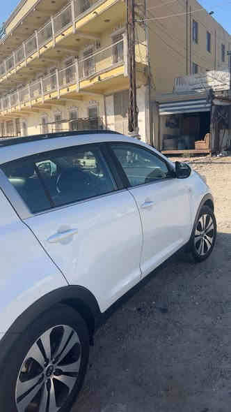 من رخصة الادمن المحترم 
كيا سبورتج2014خليجي لون ابيض مكينة گير تبريد صدر تخم
 
تاير جاهزة جدا  رقم اربيل بااسمي تحويل ثاني يوم السياره بيه

 جاملغ الامامي وباب بصف السايق مصبوغات اني اشتريته هيج  

سيارة نظيفة مال بيت ماشية 90 الف قابل للزيادةحقيقي 

المواصفات 

محرك 2000 خير من الله 

تبريد ثلج  +تدفئة 

شاشة + كامرة دوارة 

ويل كب 5 

بانوراما طكتين 

العنوان بغداد 

الاتصال على الرقم ***********

السعر ب155 وبيها مجال اتصل وتدلل تحياتي
