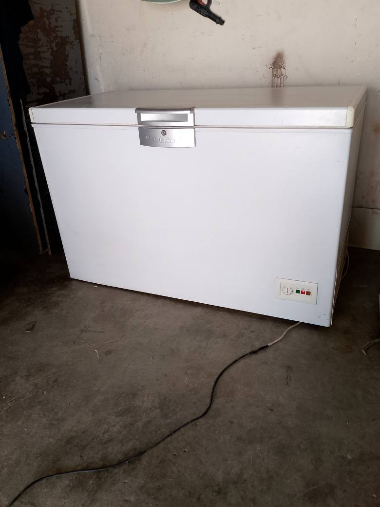 مجمده للبيع شرط التشغيل 🥶❄️*********** كركوك, العراق
