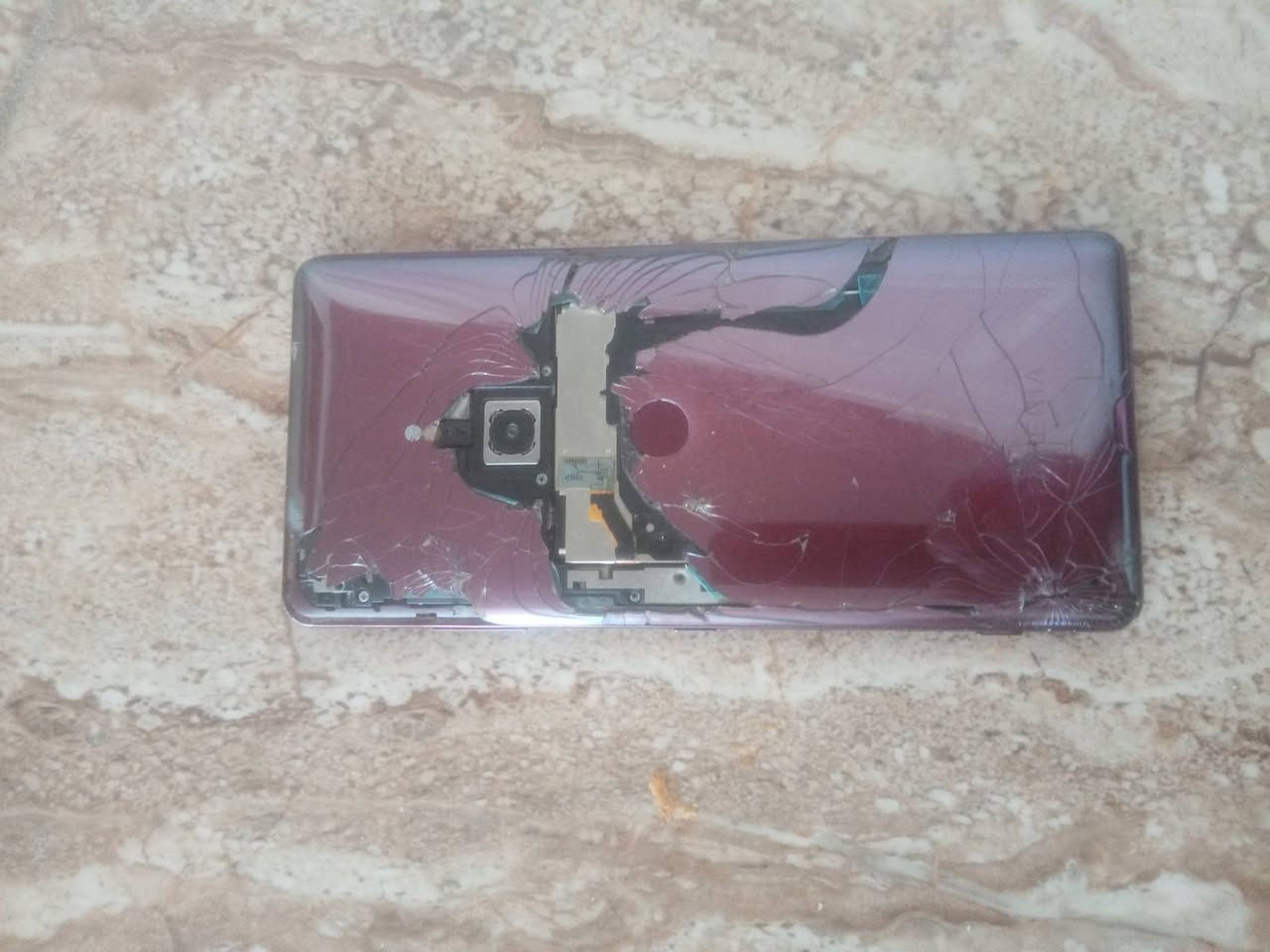 سوني زيت ٣ شاشا مصطح ذاكره٦٤ فقط ضهر مكسور سعر ٤٠قفل عنوان اربيل


**إذا كنت صاحب هذا الإعلان وتريد حذفه لأي سبب، رجاءا أرسل رسالة إلى الدعم الفني**
