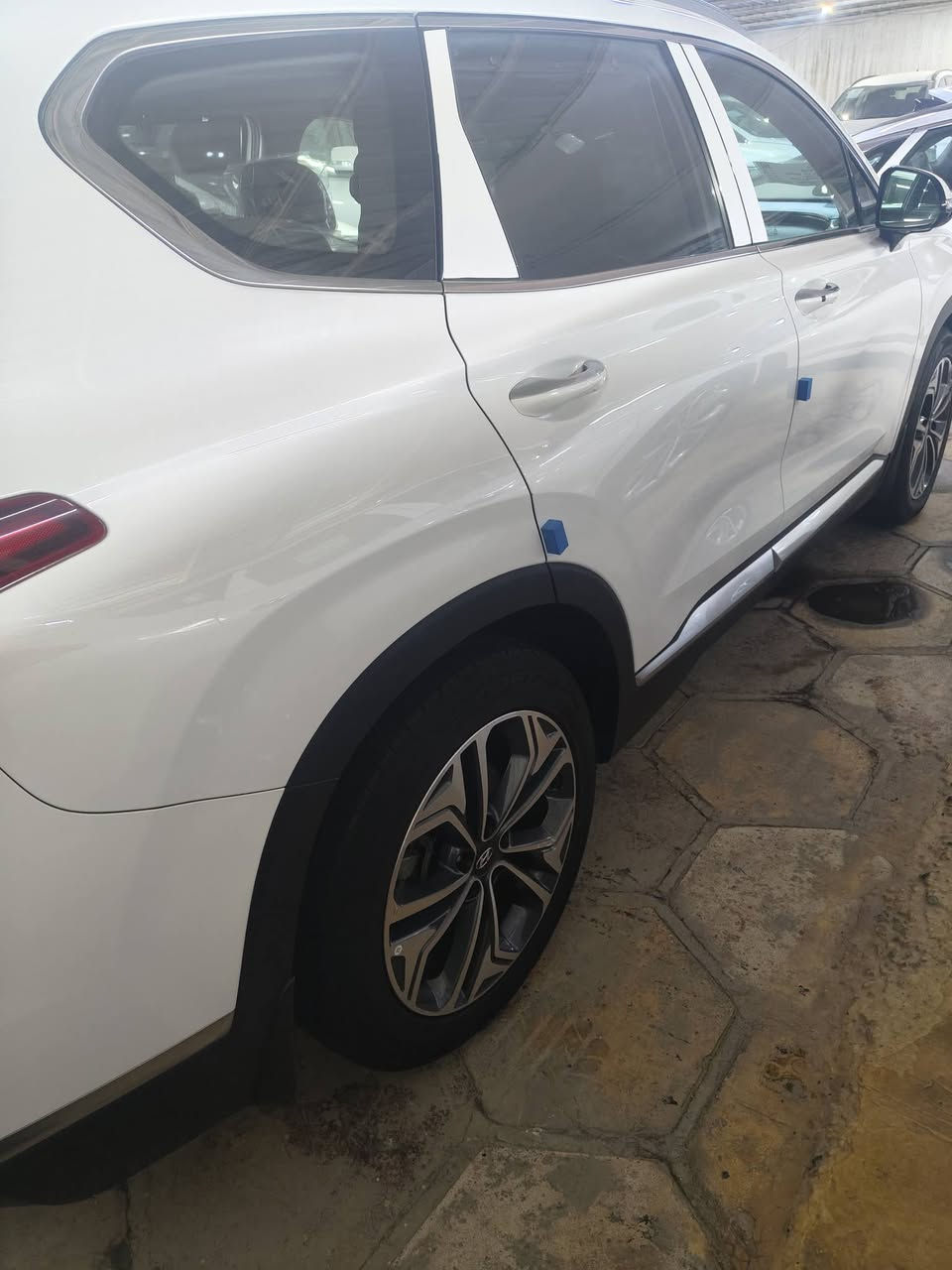 سنتافيه مديل 2020 خليجي فول 1/1 اعله مواصفات
مكفوله من ضربه والصبغ مكينه وكير مكفولات عله وضع شركه ماشيه 100 رقم بغداد جديد بسمي 
السعر 24500$ يعني دفترين و45 ورقه مكاني بغداد الكرخ
التصال ***********
