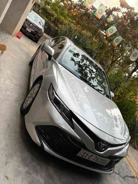 ‏2020  𝐓𝐎𝐘𝐎𝐓𝐀 𝐂𝐀𝐌𝐑𝐘
تويوتا كامري (شركه ساز ) موديل : 2020
رقم بغداد بسمي 
اللون : سلفر  
عداد المسافة :90
حجم المحرك : 2.5L ( 4.سلندر )
السياره جاهزه من كلشي وعليها ادامه كامله 
بل شركه تخم تاير جديد 
الضرر : جاملغ امامي وشويه من الباب بدون ايرباك
وصور الحادث بل صور وبيها كلير من بلصندوك أثر طخه 
 3قطع بدون حادث او فتح بس كلير وبيها 

المواصفات : وكاله شركه ساز 
فـول مـواصـفـات عدا الفتحة
ابواب  بصمة
بصمة تشغيل 
تشغيل عن بعد (𝐑𝐄𝐌𝐎𝐓𝐄 𝐒𝐓𝐀𝐑𝐓)
شاشة  كبير
كاميرا خلفية 
ويل 19 الرياضي 
حساسات خلفيه
هاند بريك بصمة
اوتو هولد (𝐀𝐔𝐓𝐎 𝐇𝐎𝐋𝐃)
اوتو ستارت (𝐀𝐔𝐓𝐎 𝐒𝐓𝐀𝐑𝐓)
اوتو ستوب (𝐀𝐔𝐓𝐎 𝐒𝐓𝐎𝐏)
رادار امامي (تحديد مسار)
‏‎رادار جانبي (نقاط عمياء)
‏‎حساسات خلفي 
مانع انزلاق+𝐀𝐁𝐒
3انظمة  (𝐄𝐂𝐎) (𝐍𝐎𝐑𝐌𝐀𝐋)(𝐒𝐏𝐎𝐑𝐓)
نظام EV MODE
تحكيم استيرن+ شفتات استيرن
كشنات جلد ، كشنات كهربائي
كشنات الامامي هيتر 
لايتات (𝐋𝐄𝐃) عدسة زينون بيلادي
اناره داخليه led 
ترحيب بلادي بالدواسات 
شاحن وايرلس
مثبت سرعه تفاعلي قيادة اليه 
تحديد مسار  
السعر 174 وبيها مجال بسيط
رقم بغداد الجديد بسمي
الاستفسار اكثر الاتصال
***********
