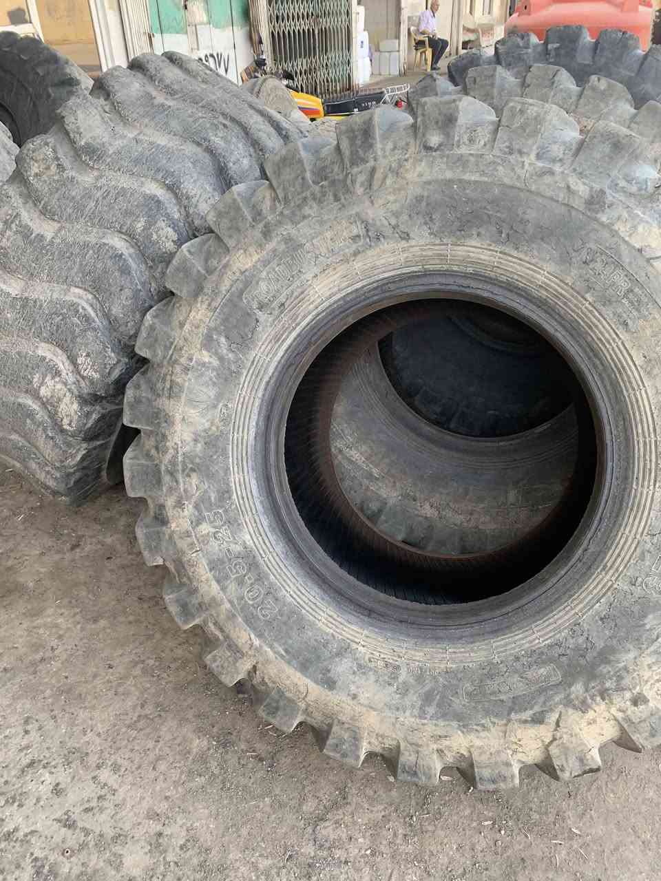 تايرات شفل حجم 20.5.25مال شفل ٨٠ لبيع
العنوان حله محطة العرفان
الرقم ***********
