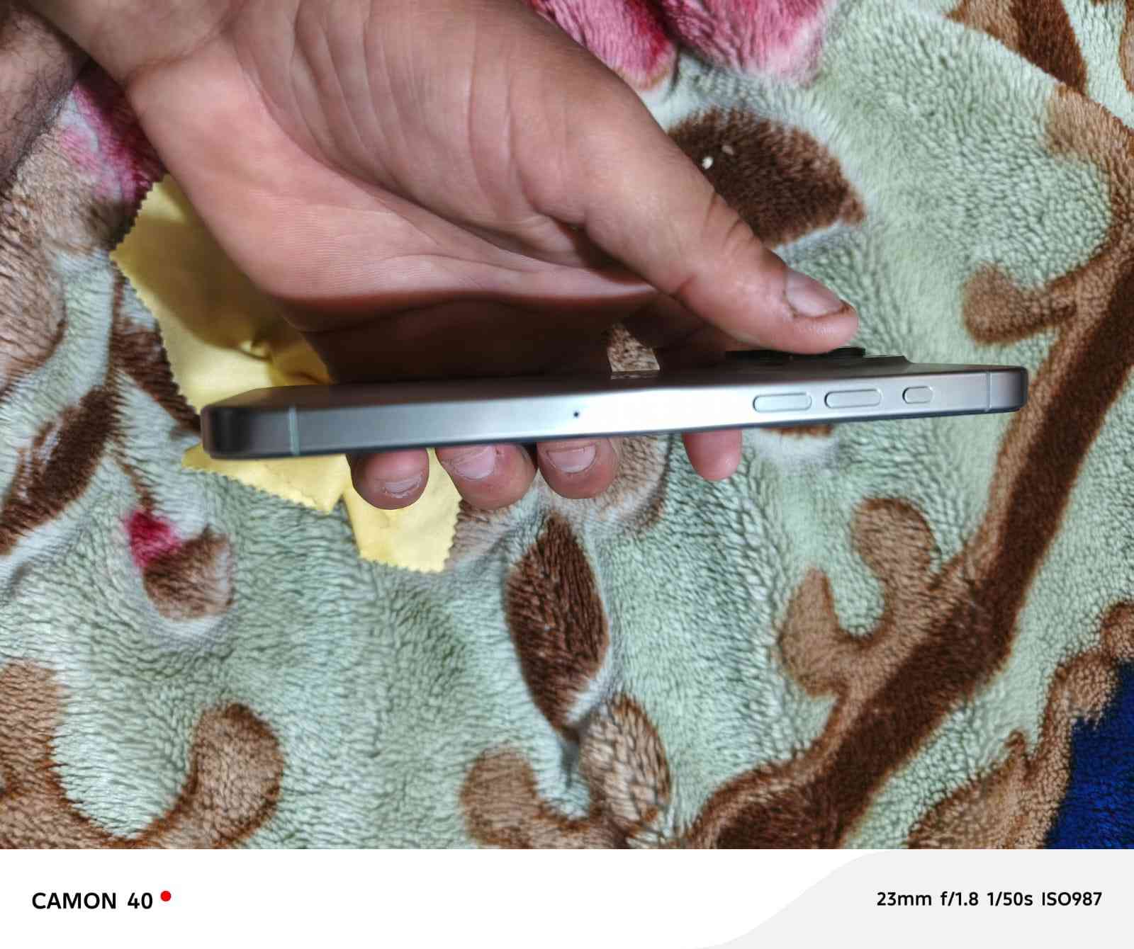 سلام عليكم مرخصت مدير الكروب آيفون 15برو ماكس ماستر mمكفول من كل نواحي شخط واحد مابي بطاريه 94جهاز كله على وضع الشركه عدد الدورات الشحن 453/السعر مليون أو 50قفل الهاتف ***********ماستر ماستر ماستر  ذاكرة 256 مكاني بغداد الرشاد
