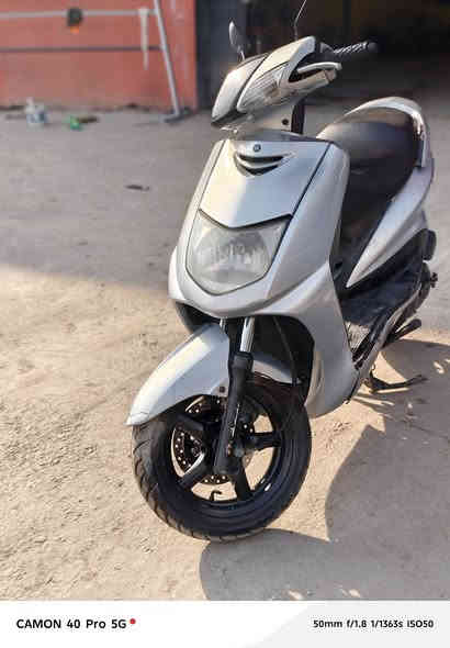 سلام عليكم 
سكنس البيع، شغاله، من كل شيء نضيفه سلف وهندر كهربايات شغاله *********** ... المكينه ابلاديه... مكاني بغداد، مدينة الصدر قرب فلكت حي النصر
