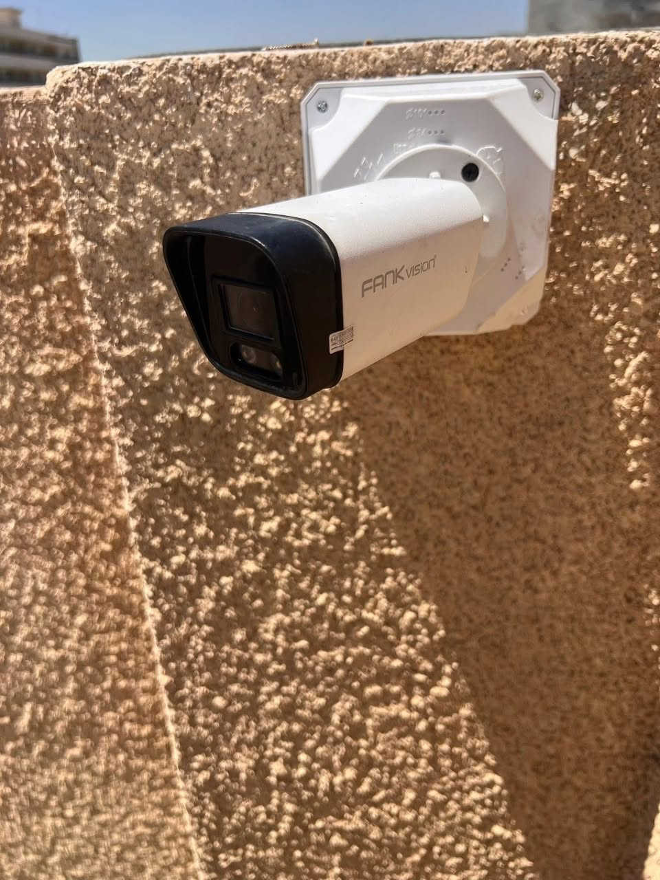 جانب من اعمالنا تجهيز ونصب كاميرات مراقبه نوع هيكفجن الاصلي 5mb. لبيت الاخ العزيز عمار رعد مريزات
مع كادر متميز وضمان حقيقي بعد الخدمه 
- مستعدون نصب جميع انواع الكاميرات (دهوا - هيكفجن - اسوار - سامسونج - هايلوك) 
- مستعدون نصب كاميرات analog  
- نصب كاميرات متحركه ptz  و ٣٦٠ درجه
- تجهيز ونصب كاميرات ونوعيات اصلية مع ضمان للجهاز والهارد 
- مستعدون عمل نصب كاميرات لابنية وعمارات التجارية 
- نصب منظومات الستلايت المركزي للمنازل 

لاتصال والحجز أبوعلي  
👈 هاتف:***********
🌐 جزيره بغداد السياحيه
