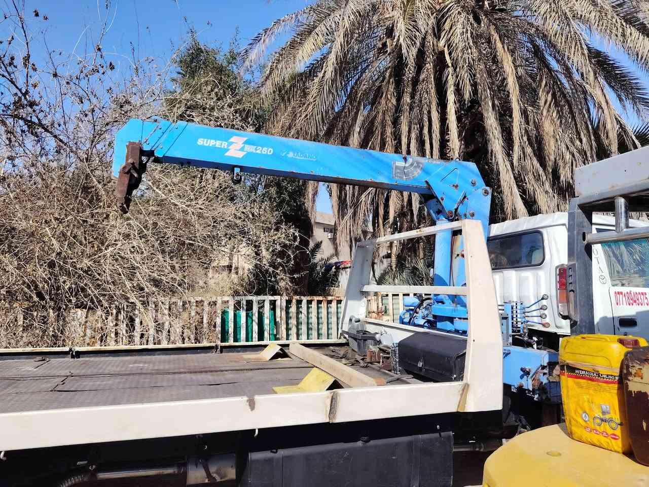 كرين ٢٦٠٠ طن  جديد مامشتغل بلعراق نقص الهوك  ٣٥$وبي مجال الموقع بغداد الكرخ ***********
