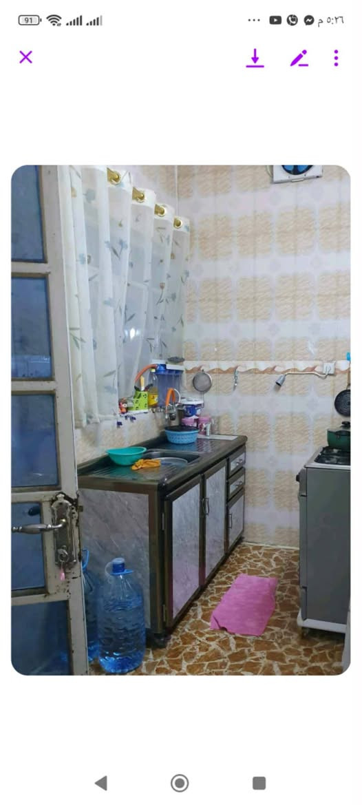 السلام عليكم ورحمه الله وبركاته بيت للبيع مساحة ١٠٠م واجهة ٥ م وعمق ٢٠ م سند طابو الزهور الأيسر (مكاتبة مع الشرعي)   طابق واحد يتكون  من كراج و غرفة نوم واستقبال ومطبخ وحمام  موقع  البيت سومر حي الساهرون  بالقرب من اسواق الأخوين مقابل أسواق فانيلا بالفرع ٠ وسعره مناسب جدا  *********** أو ***********
