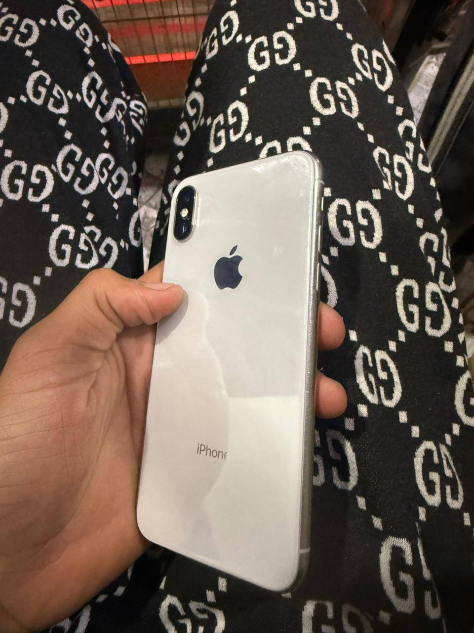 TECNO CAMON 40 Pro 5G
اكس زغير للبيع و هاذه الثاني 👆👆👆
سعر الكس 150
التكنو 240
الاتصال 
***********
***********
