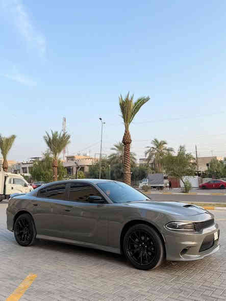 السلام عليكم جارجر 
موديل 2023 دخول جديد 
محدثه كت كامل GT 
بدون رقم بسمي 
حادث فقط بنيد.  
وجاملغ وربع الباب السايق 
 
كلشي موضح بصور 
الباقي كفاله 
سعر230$بيها مجال شي قليل
مكينه 3600 
تويل 
ماشيه 13ميل

كشن ذاكره 
شاشه كاربلي 

منضومه زنون 
صدر امامي خلفي جديد

تخم تاير 
مكينه وكير. وصدر كله كفاله 
مكاني بغداد الاعلام
السياره جاهزه. بدون اي نقص 
للستفسار 
***********
