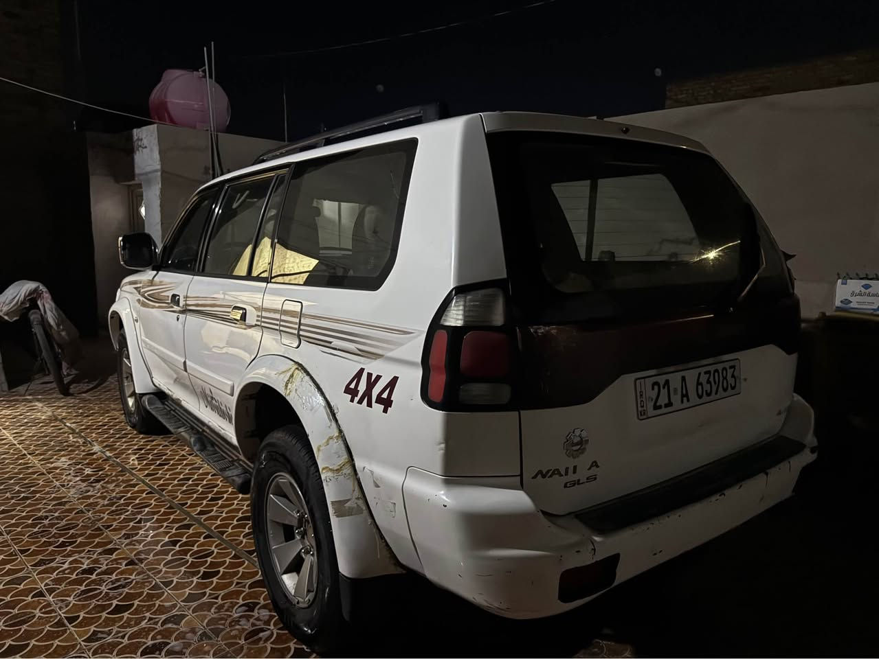 للبيع ميتسوبيشي ناتيفا موديل 2006
السيارة موجودة بالديوانية وباسمي رقمها سليمانية والمداورة مباشرة وما عندي بيها أي مشكلة
أوراقها القانونية كلها كاملة وسنويتها جديدة وما عليها أي غرامة
مواصفاتها 6 سلندر دفع رباعي 4x4
كير جديد ونظيف ومكينة خير من الله
حدادية جديدة وصدرها يخبل وتايراتها نظيفة
التبريد ثلج وشغال وكهربائياتها كلها شغالة
باتري جديد ودهن وزيوت جديدة تبدلت وما تحتاج تصرف عليها 
بالنسبة للصبغ البودي كله مكفول بلاد ما عدا الجاملغ الخلفي جهة السائق بيه طخة خفيفة ومصبوغ وباقي السيارة كلها صبغ بلاد
السيارة مالت بيت واستخدامها حلو وجاهزة من كل شيء
السعر 95 ورقة وبيها مجال بسيط للشراي الجاد
للاستفسار موجود خاص او يتصل على رقمي
*********** ديوانية, القادسية
