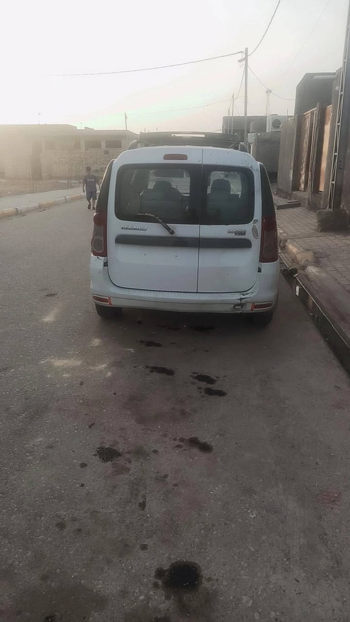 سلام عليكم رينو للبيع المثنى قضاء الخضر اجره2012مديل       ***********
