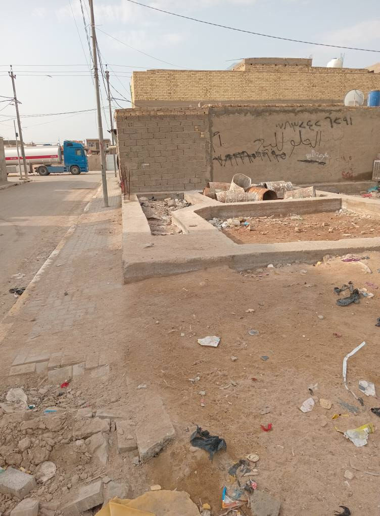 بتلو للبيع ١٠٠ متر مربع مكان حي الشرطه خلف الاكاديميه الشراي يتصل ***********
