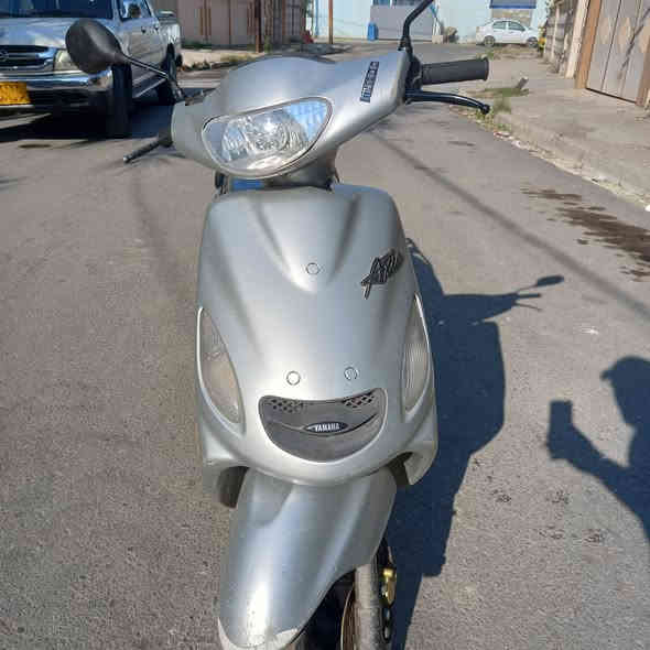 اكزز للبيع شرط كلو شغال بس قبق الهندر مفتوح ٦٥٠ / ***********
