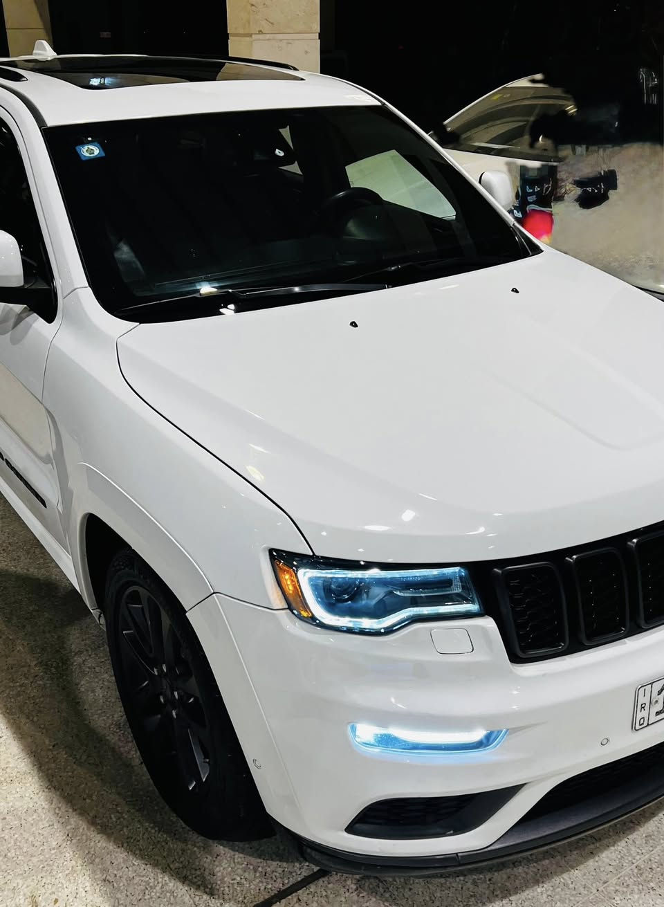 السلام عليكم جيب اوفرلاند فول مواصفات 2018
رقم بغداد وارد امريكي حادثها جاملغ وبنيد بدون دواخل بدون ايرباك صور الحادث بالمنشور 

مواصفاتها // 

محرك V6 

بانوراما 

رادار امامي 

كشنات تدفئه تبريد 

جنطة كهرباء 

جكات 

رادارات جانبيه 

وهواية مواصفات الاوفرلاند 

مكان السيارة بغداد 

للاتصال// ***********

للاتصال //***********
