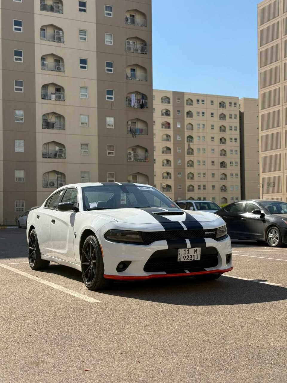 سلام عليكم جارجر امريكي موديل 2019 فيه اس اكستي فول واحد عل واحد حادث فقط بس دعاميه امامي بارد شبر خشم جاملغ امامي بدون صبغ سياره رقم بغدا سعر 225$ مجال كلش بصيط  رقم الهاتف ***********
