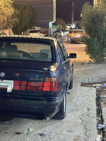 BMW 
موديل 1995 
غرفه ملكية
مكينه 540
كير اكسل سنوية بليته 530
صبغ عام جمالية
رقم السيارة نينوى مشروع وطني باسمي  
السيارة بيها تلحيضات بل كشر 
السيارة خير من الله شلعه معدل 
السعر60 وبيها مجال 
***********
مكان السيارة بغداد
