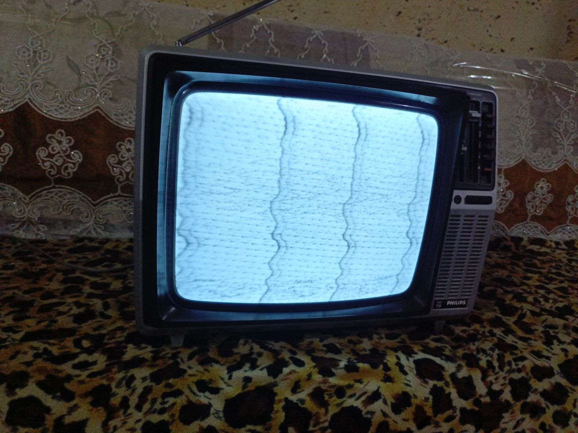 تلفزيون ڤلبس ياباني اصلي قديم صناعة السبعينات كلش نظيف اخو الجديد شغال وبحاله فوق الممتازه استفسار ***********
يوجد خدمه توصيل لكل المحافظات 
السعر ع الماسنجر
