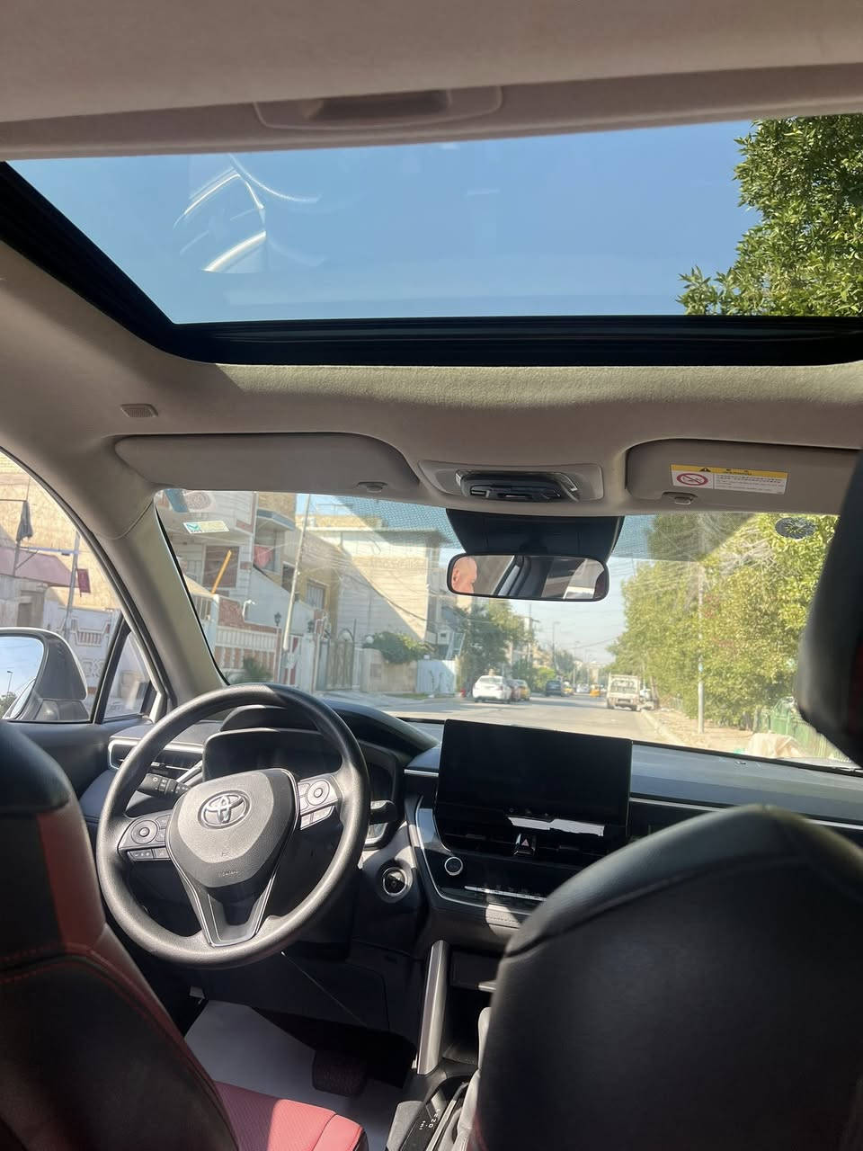 سلام عليكم
كورلا كروز موديل 2024

فول مواصفات 

داخل احمر 

٤ كامرات 360 درجه 

فتحه + بصمه وكرسي كهرباء مفوله للاخير السياره 

رقم بغداد بسمي 

ماشيه 34 الف 

سياره ترايه يخبل 

بيه بارد بل باب خلف السائق 

مكان السياره شارع فلسطين 

رقم التلفون ***********

السعر 175 وبي مجال 

السونر مرفوق بل صور
