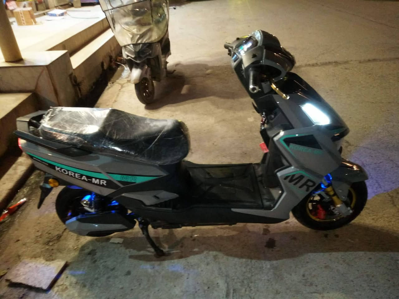 السلام عليكم
عندي هذا المطور سكنس 
للبيع 
السعر 550 وبي مجال 
التفضيل عل خاص


**إذا كنت صاحب هذا الإعلان وتريد حذفه لأي سبب، رجاءا أرسل رسالة إلى الدعم الفني**