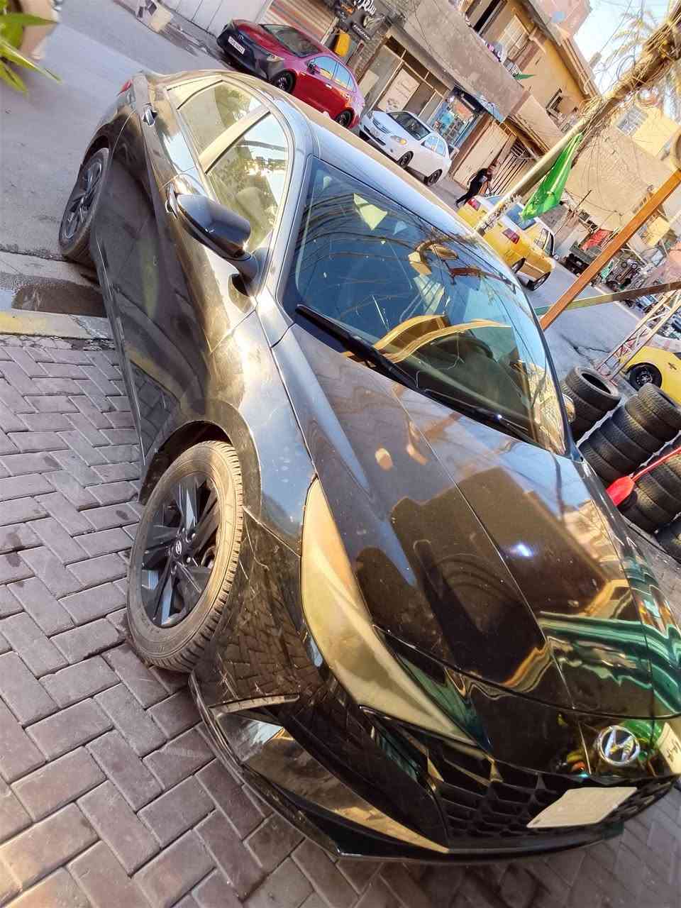 النترا موديل 2023 حادث نص جاملغ وبنيد 
ماشيه 35 السعر  130وبيه مجال مكانه بغداد بل الكرايعات ***********
