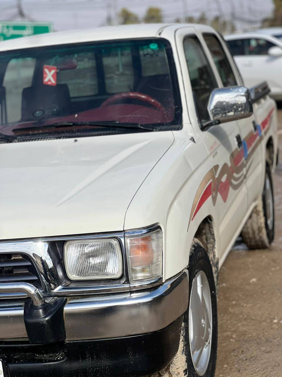 موديل 2000 جمره حار بارد كهربايات كلها شغاله  السياره  لوك شرط طخه ما بيها السياره بس بيها صبغ عام جماليه وكلشي  اطيك ياها شرط محركها وكير  بعدها بلديه  والسعر 98العنوان موصل شلالات رقم الموبايل ***********
