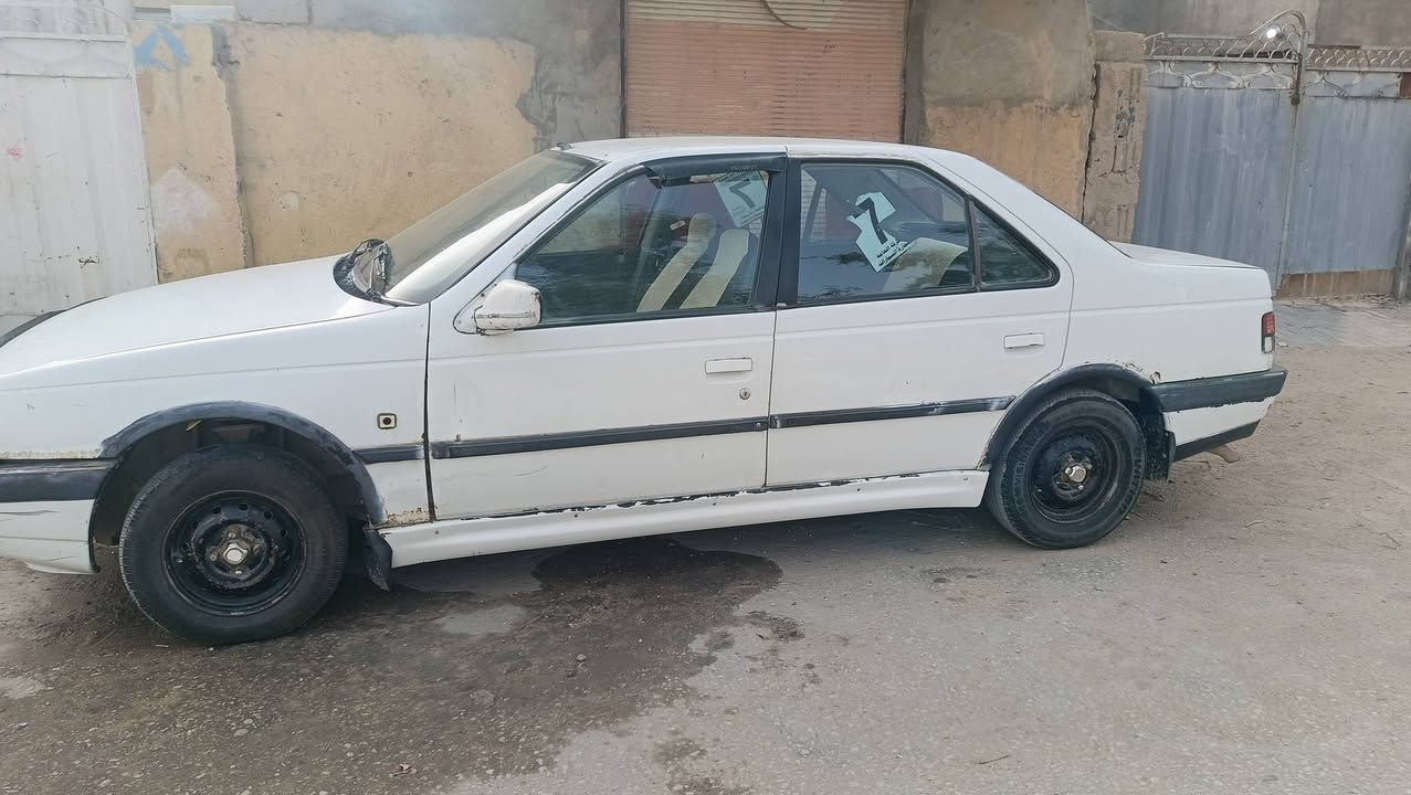 سلام عليكم سياره بيجو روى 2009 سياره حاوه جاهزه كير أو محرك او حدايه كلشي بيهه حلو رقم ألماني او راعيهه موجود او مسؤول عن سرقه او عشائر السعر 16 او بيهه مجال قليل او الوحه الخلفيه مفقوده الرقم ***********
