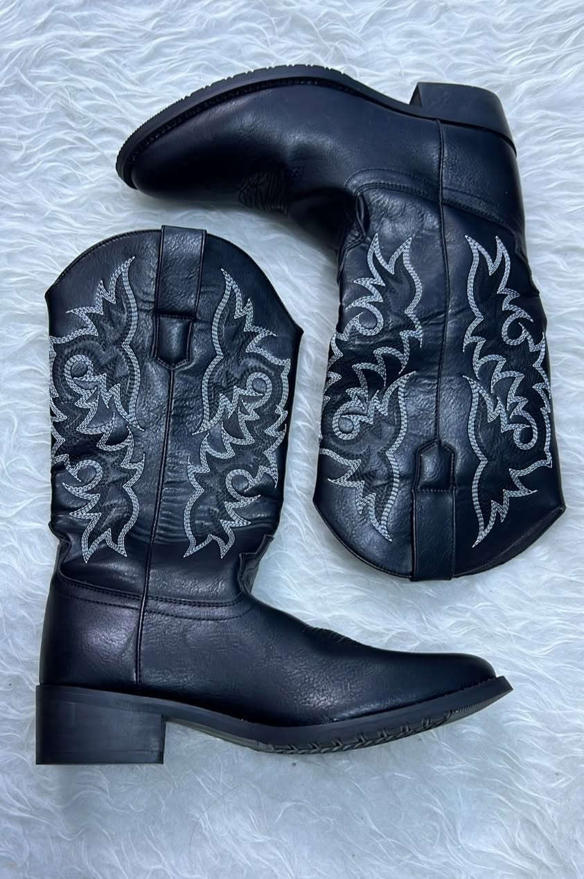 شلعة الي يفيدنه واله رزق بيهن ينطي سعر بيهن وياخذهم واتساب
***********
