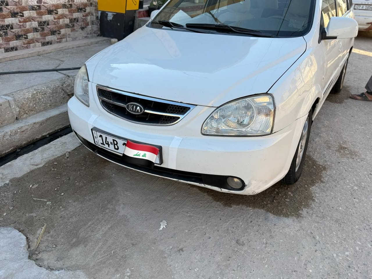 كيا كارنز موديل 2005 جديد مكفوله من كص وضربه بيهه رشات صبغ بصيطه حداديه جديده مكينه كير تبريد رقم انكليزي تحويل مكاني ذي قار سوك الشيوخ رقم***********واتساب سعر 68
