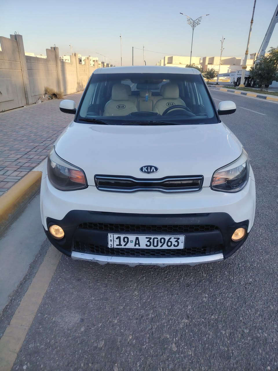 صول ٢٠١٧ محرك ٢٠٠٠ صبغ جاملغ امامي والدور الجاملغ الخلفي سونار بلمنشور ماشيه ٧٨ محرك كير تبريد حداديه كله تمام سعره ١٢٠ اتصال ***********
