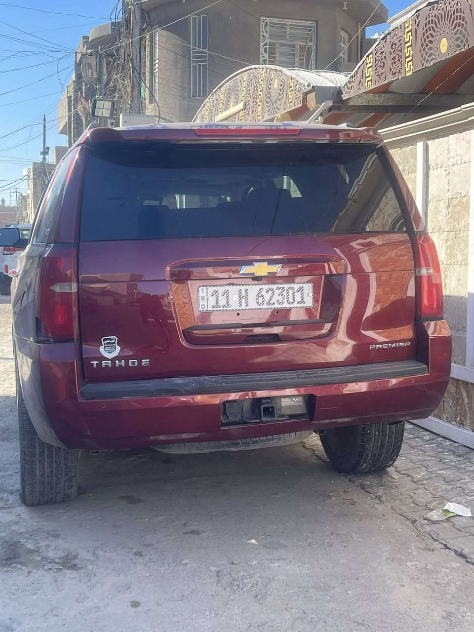 السلام عليكم سيارة تاهو للبيع موديل 2018 فول واحد على واحد فتحه مقاعد كهرباء منفصله ٧ راكب تحكم ستيرن جنطه كهرباء وشفط شاشه بيها نص جاملغ خلفي صبغ السياره كير محرك صدر حداديه كفاله عامه خير من الله مكاني كوت الخاجيه شارع 40 الشراي يتصل على هذا الرقم بيع أو مراوس *********** ملاحظة السعر (340)
