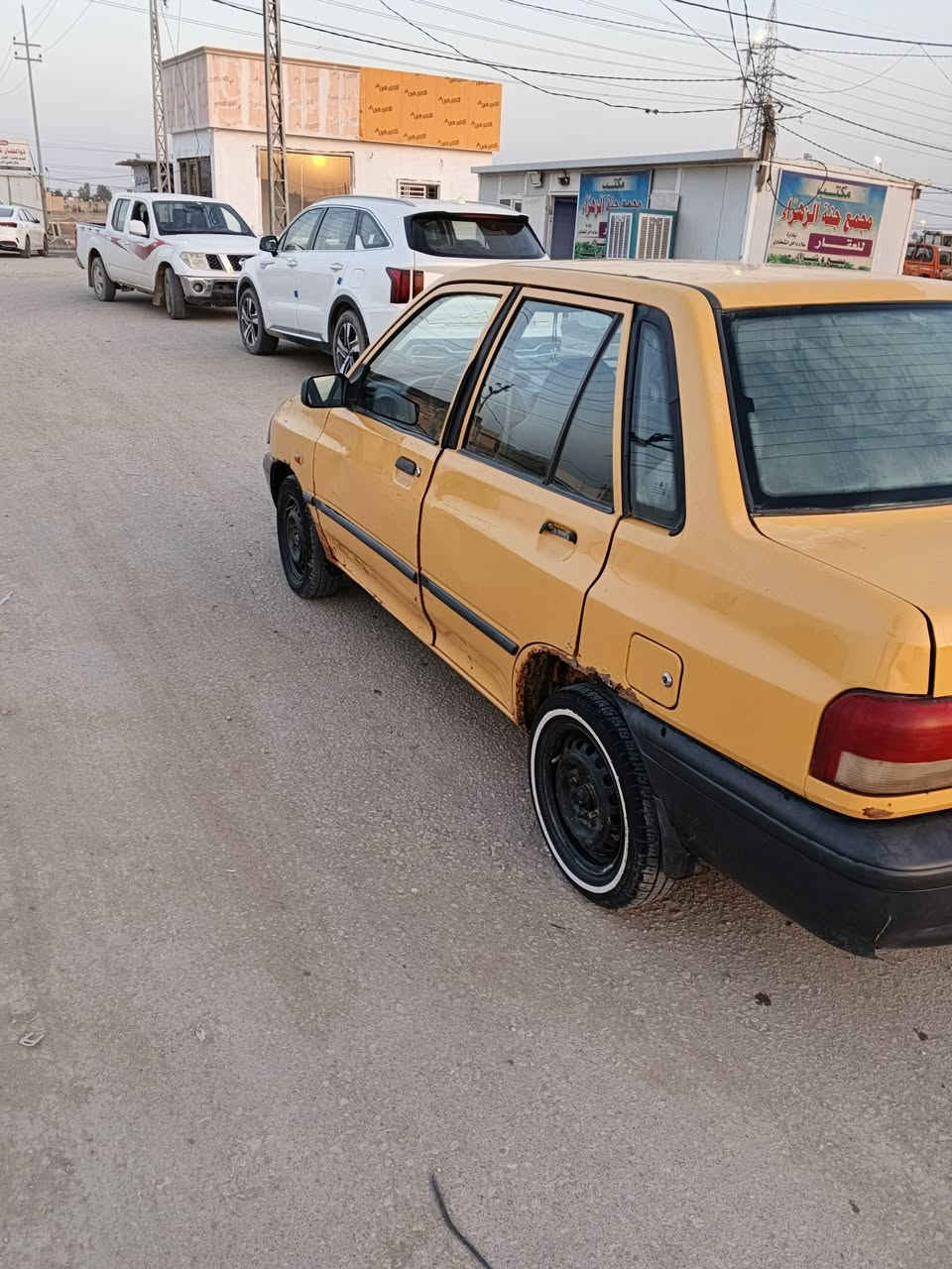 السلام عليكم سايبه موديل 15مصفره هيئه وغرامه مدور ثاني يوم سنويه ل 27 مكينه وكير خير من الله حداديه ستوني مسويه شواصي معمره السياره بيه خياست شوفت عينك مكان ديوانيه سعر 27وبيه مجال اتصل وبيك خير ودلل ***********
