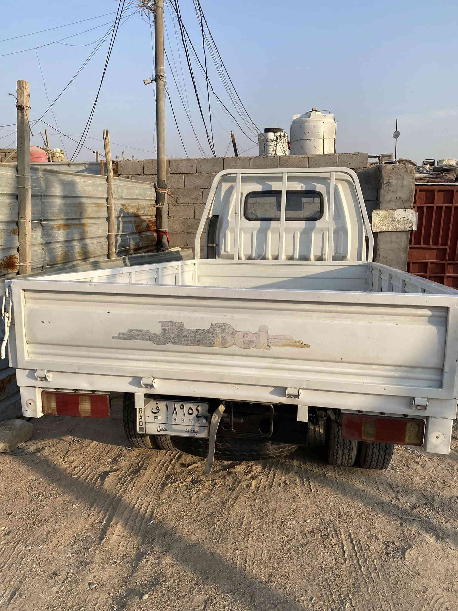 السلام عليكم سياره حمل نوع جمبي للبيع 
مديل 2011 رقم بغداد سنويه ل 29 تحويل ثاني يوم السياره جديده ماشيه 45 الف فقط 
كير ومحرك بلكارتون بدي اكسل شاصي دواخل كله مكفول السياره اي نقص مابيها واحلا من الصور سعرها 70 وبيها مجال مكاني البصرة القبله رقمي ***********
