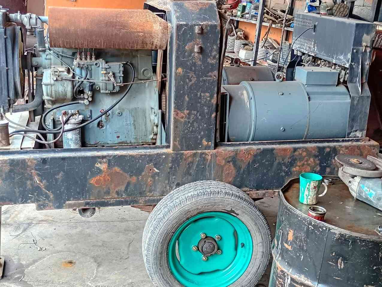 مولد جيكي للبيع توليدين لحيم و توليد الكهرباء رقم ***********
