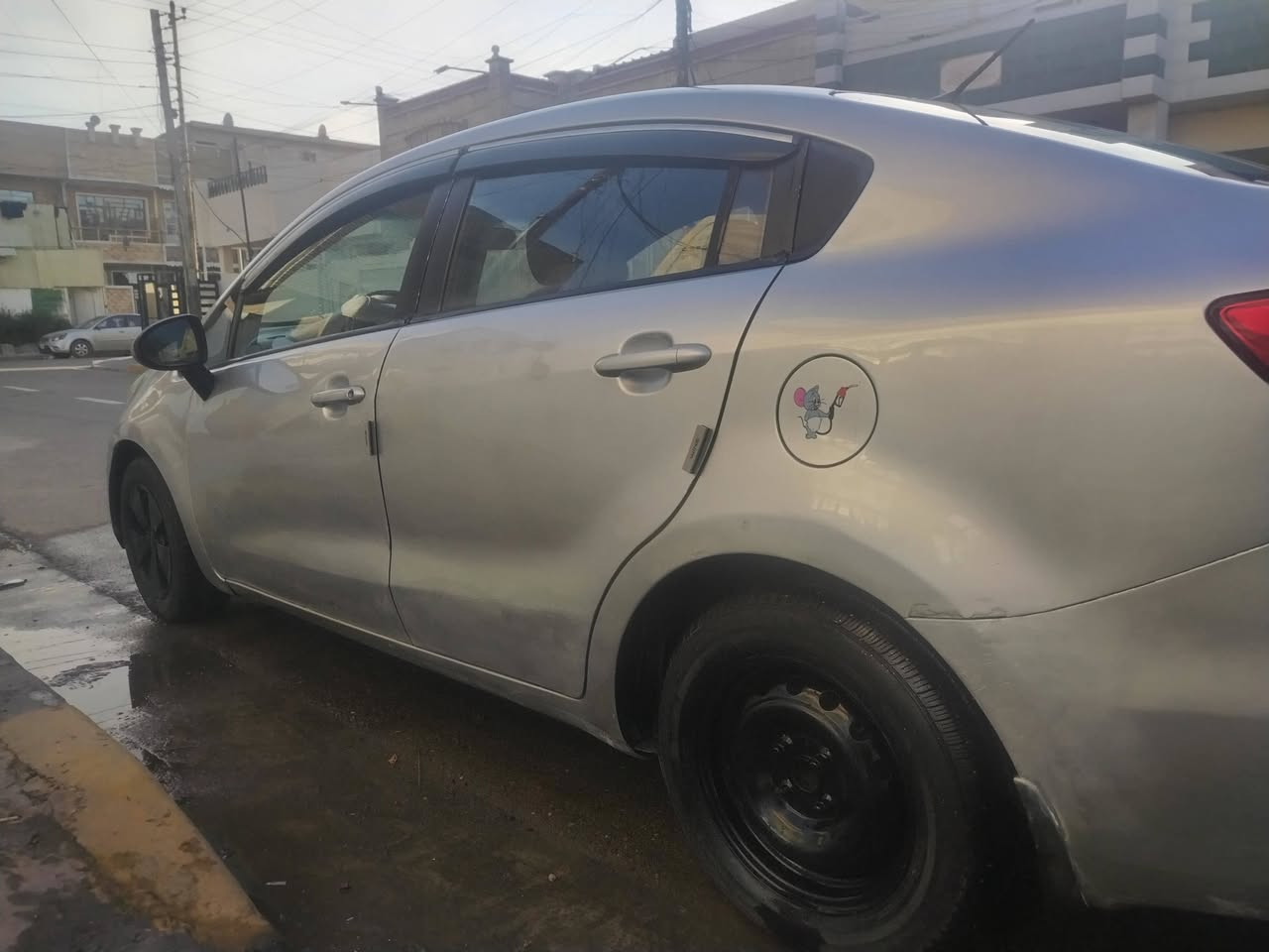 السلام عليكم كيا ريو ٢٠١٣ خليجي السيارة مصبوغة حزام كهربائيات شغالة تحكم مري كهربائي شاشه تاب كامرة دوارة رقم بغداد الدولي تحويل ثاني يوم تبريد شغال محرك كير نضيف السعر ٧٥ وبيهة مجال
***********
***********
