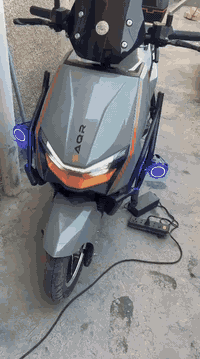 السلام عليكم دارجه صقر 3سرعات بطارية ليثيوم عالي ناصي الدراجه النضافة 95بل الميه صارله اقل الشهر السعر 950وبيهة مجال بس لليشتري مشكلتهة بل السرعة الثالثه تفقد شحن بسرعة فقط سرعة 82حقيقي مكاني بغداد دوره ابودشير اتصال على هذه رقم ***********
