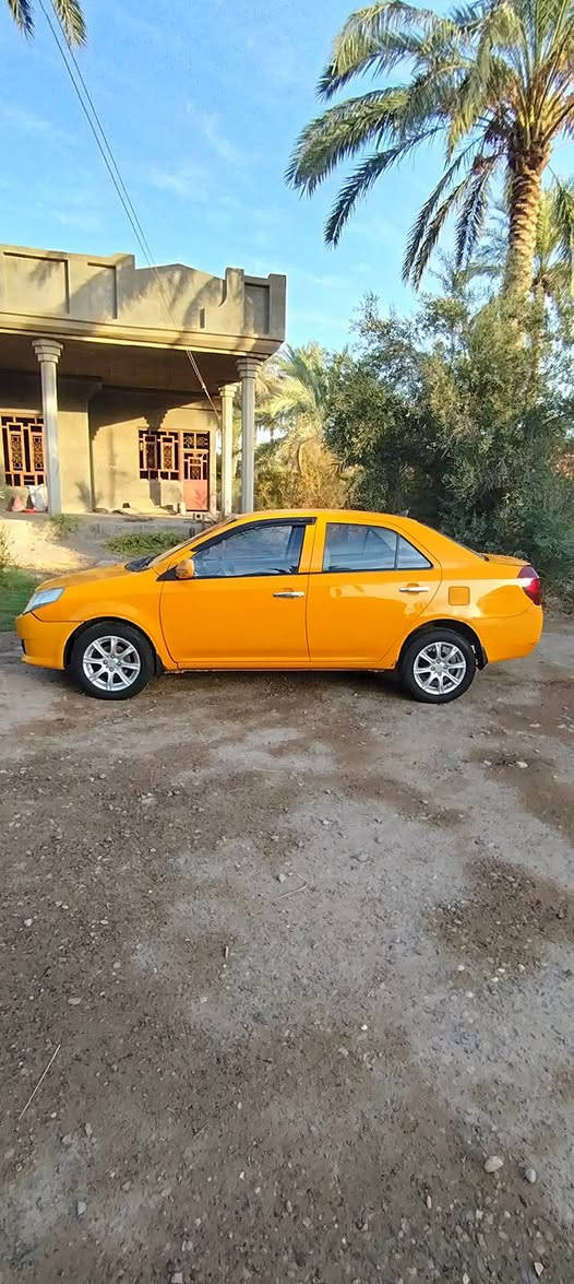 سلام عليكم للبيع أو مراوس جلي امكي موديل 12 مكينه 1600 كير كفاله سياره لاصبغ ولاتبديل ولاسمكره سياره وضع شركه كهربائيات كلهه شغاله تدفئة تبريد شغال صدر امامي خلفي تخم تاير جديد سنويه لحد28 بأسمي وكاله خاصه سعر السياره 40 وبيهه مجال مكان السياره ديالى رقمي ***********
