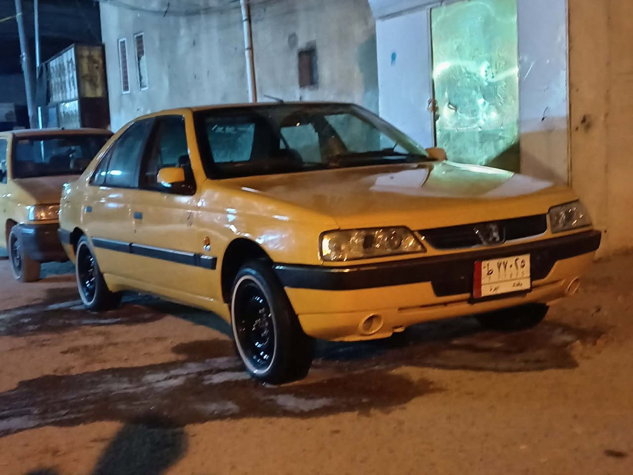 بيجو اكد للبيع دشبول نفخ شاشه
مديل 2016
تبريد ثلج 

تخم تاير 
صدر امامي
عربانه خلفيه جديده
دوشمه بل نواب 
اسبير جك ويل سبانه 
هداه كامله 
***********
سنويتهه لل28 السعر 45
مكان بغداد الحبيبه
