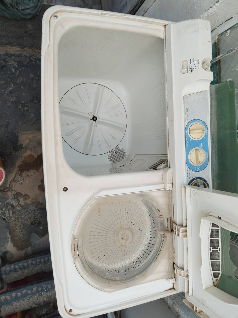 للبيع غساله هيتاشي اكبر حجم غسل وتنشيف فول
السعر 60 الف
 العنوان رمادي 5كيلو 
هـ***********
