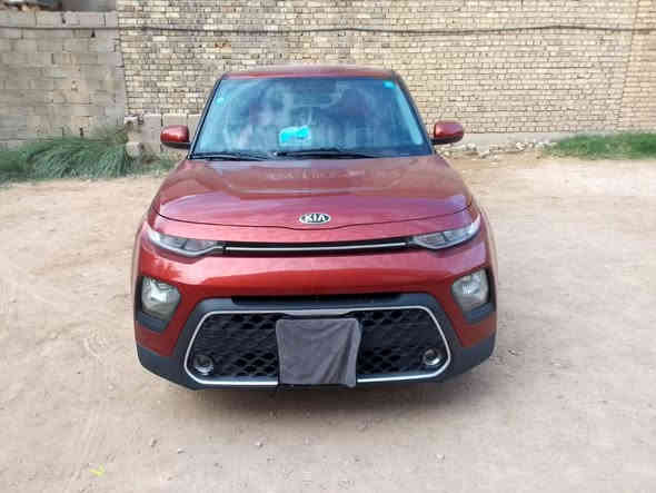 السلام عليكم
كيه صول موديل 20
وارد امريكي حادثها جاملغ الأيمن 
أي قطعة صبغ مابيها سيارة حلوة جاهزة 
اطفاء ذاتي ..تحكم ستيرن.. مكينة دوش 2000 
رقمها بغداد بأسمي 
السعر..143 وبيها مجال حگ الجية 
رقمي للتواصل ***********
