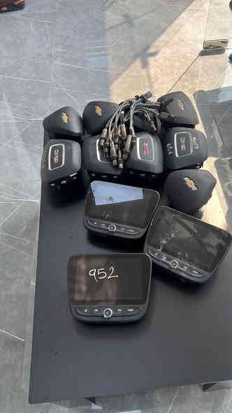 بيت الشوفر2..
لتجارة قطع غيار جميع سيارات الشوفر...لبيع المواد الاحتياطية والتفسيخ لسيارات الشوفرليت ( الماليبو / امبالا /جي ام سي اكاديا/ جي ام سي تيران / شوفر اكونكس/ )...
يتوفر توصيل لكافة محافظات العراق ...
العنوان : بغداد - الشيخ عمر - مدخل ساحة الطيران - الفرع الاول على اليمين - المحل الرابع .
اتصال واتس اب الرقمين  ..مرتضى الساعدي ***********. ***********
***********
