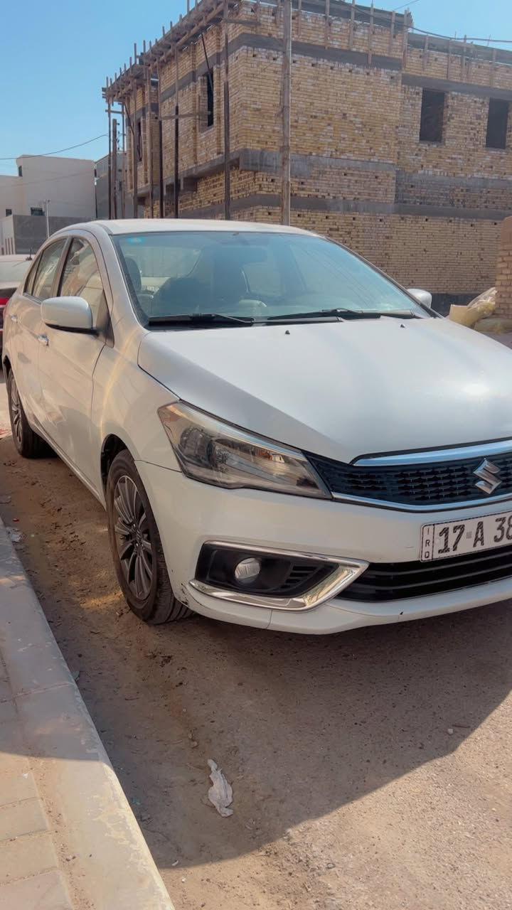 السلام عليكم سازوكي سياز موديل ٢٠٢٢ خليجي رقم مثنى معوقين حاضر للوكالة كفالة من الضربة بيهة صبغ بلخليج 
كفالة گير ومكينة وتخم تاير جاهزة 
مكاني بصرة حي المهندسين 
رقمي ***********
السعر ٩٥ورقة
